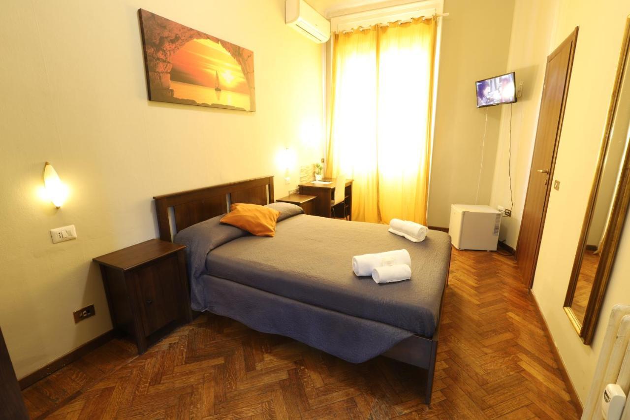 Carlo Goldoni Hotel Милано Екстериор снимка