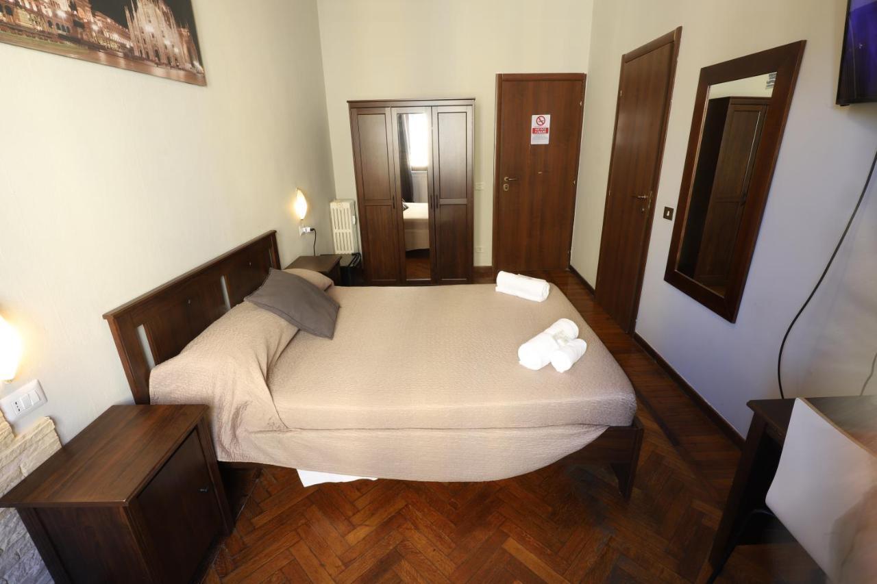 Carlo Goldoni Hotel Милано Екстериор снимка