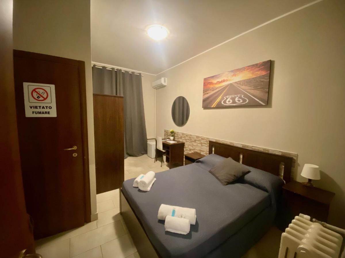 Carlo Goldoni Hotel Милано Екстериор снимка