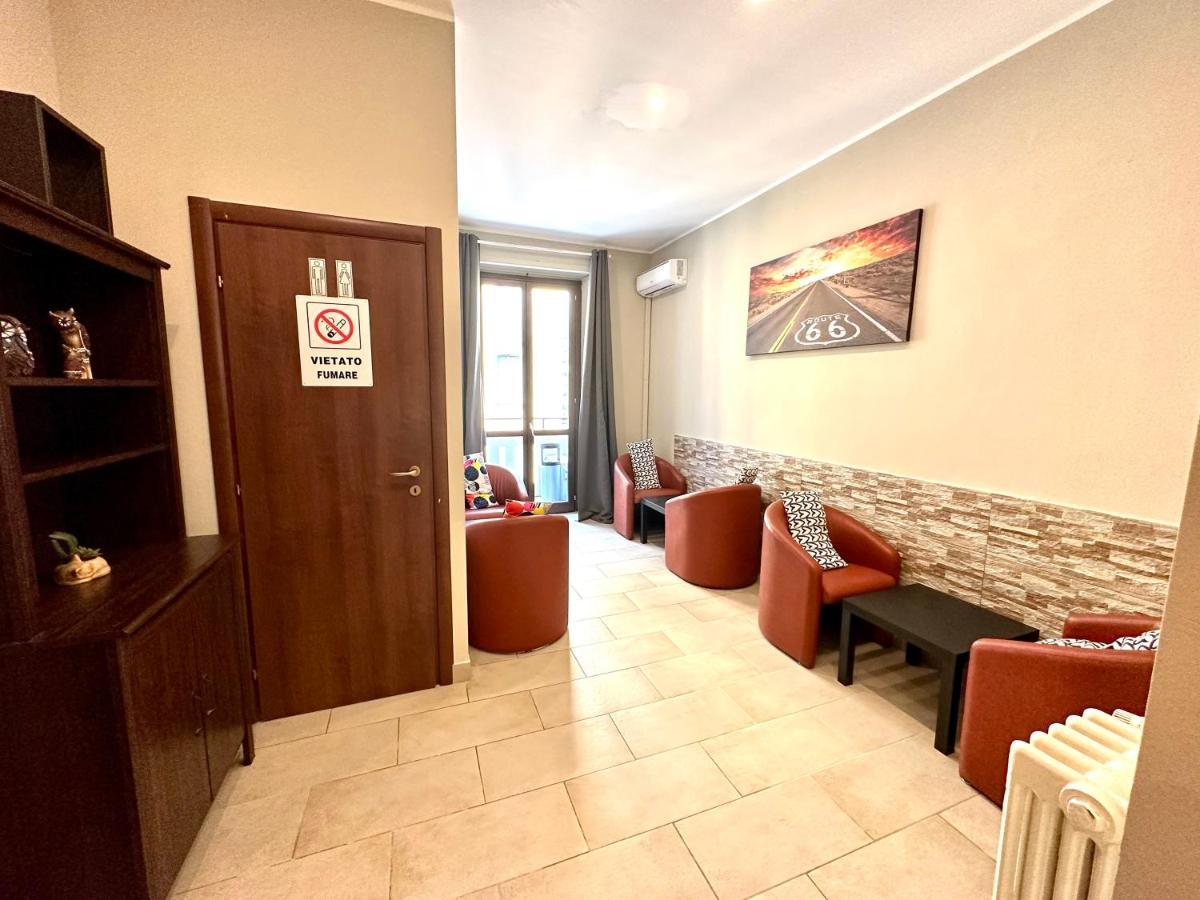 Carlo Goldoni Hotel Милано Екстериор снимка