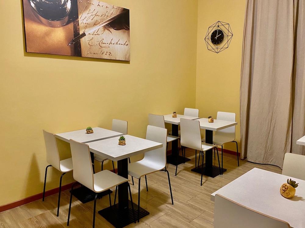 Carlo Goldoni Hotel Милано Екстериор снимка